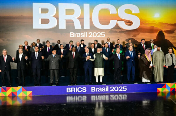 イラン危機で試される「BRICS」の連携性　結束弱き新興国連携の現実