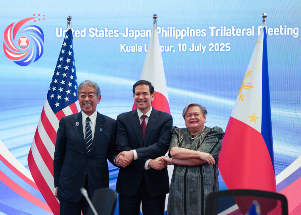 日米比外相会合　協力強化と法の支配確認