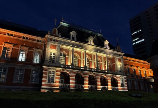 トルコ国籍の不法滞在者増加に法相が懸念　駐日トルコ大使と面会