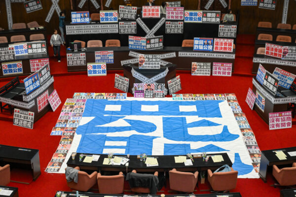 台湾有事はすでに始まっている？　台湾全土に広がる国会議員リコール運動　中共の浸透工作に市民が反発