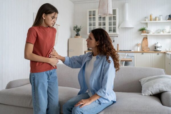 子どもの食事が初潮年齢に影響する可能性