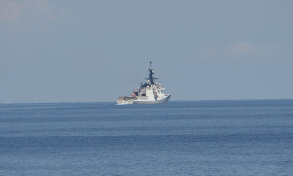 米海軍　スカボロー礁付近を航行　中共軍が領海侵入と非難　