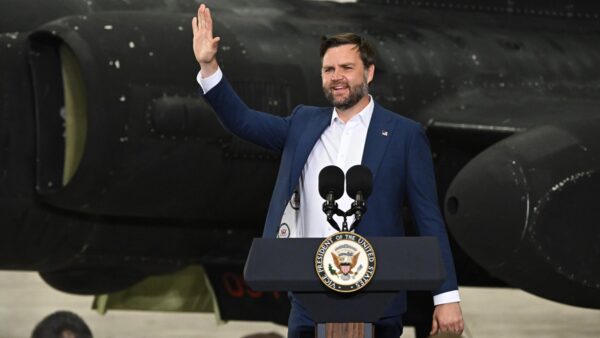 ロシア・ウクライナ和平交渉に進展　 ヴァンス氏「ロシアが重大な譲歩」