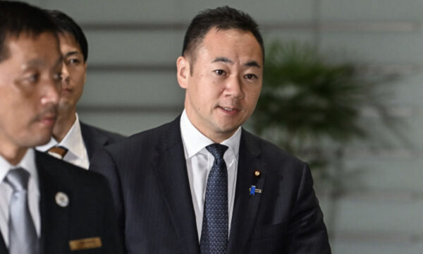 麻生派の鈴木法相が総裁選前倒し要求　現役閣僚で初　