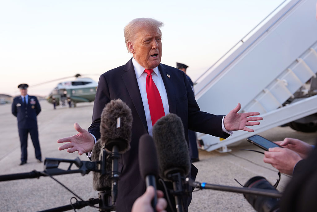 トランプ大統領　チャーリー・カーク氏の銃撃犯「必ず突き止める」と表明