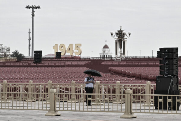 「紙くず一つ持ち込み禁止」と嘆く記者　9月3日閲兵式　前例なき徹底封鎖
