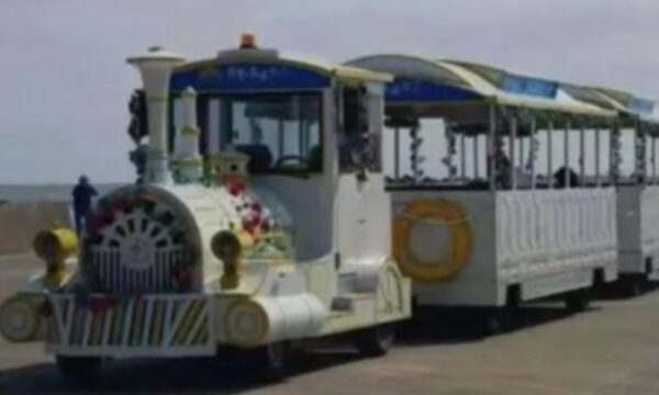 海に沈んだ観光車両 4人が死亡　当局は事故後も「知らぬ存ぜぬ」で沈黙し8日間隠蔽＝中国