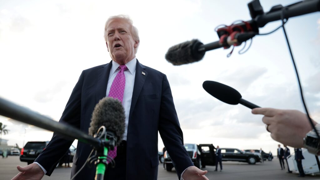 トマホーク供与は「重大問題」　トランプ氏「ロシアとウクライナは即時停戦を」