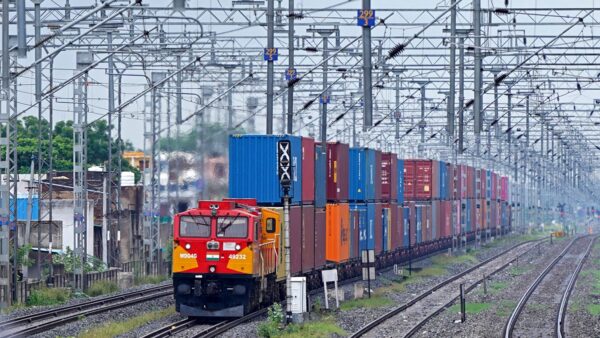 米印関税が50％から15％へ　 インドはロシア産原油輸入を大幅削減へ