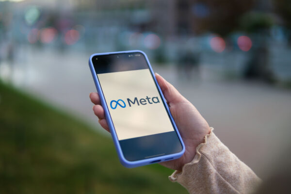 Meta社　ICE特別捜査官を対象としたFacebookページを削除