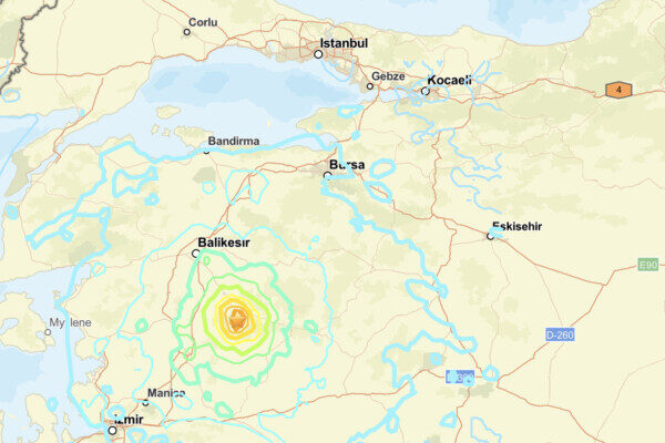 トルコ西部でマグニチュード6.1の地震発生　一部建物が損壊