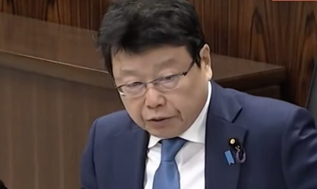 中国人留学生が「中共に忠誠誓う誓約書」　国会で安全保障上の懸念が議論