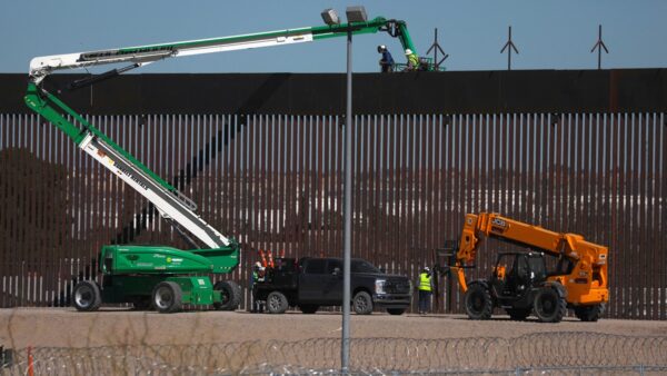 「拘束と釈放」政策を全面廃止　7か月連続釈放件数ゼロ