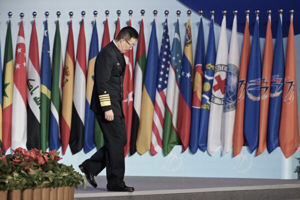 中共国防相・董軍に解任情報　軍粛清と汚職疑惑で内部告発相次ぐ