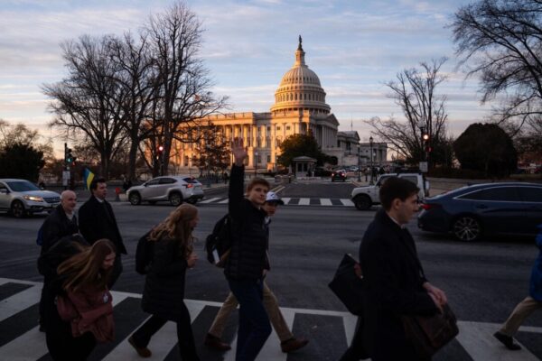 宗教指導者らが中国での迫害を非難　「共産主義は宗教の自由と両立しない」