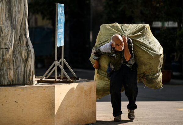 中国農村　生きることが罪になる老後