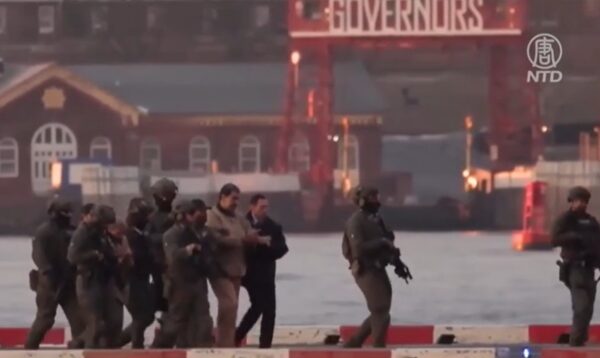 マドゥロ氏の警護兵が暴露　米軍は未知の秘密兵器使用　無力化された防空システムは中露製