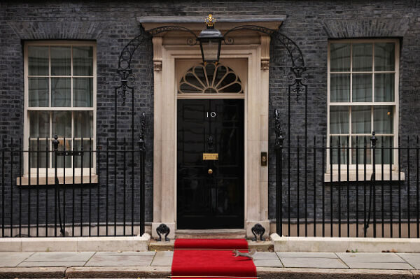 英紙、英高官の携帯に中共系ハッカー侵入と報道　首相訪中で懸念