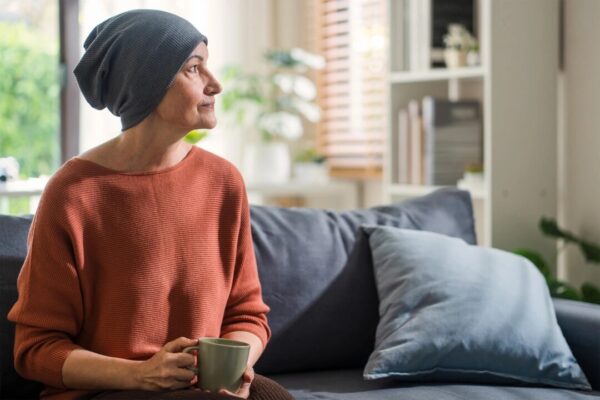 がん患者の7割が5年以上生存　新報告書