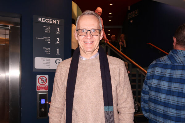 イギリスの医師が神韻を称賛　「美徳を伝え　全世界に届けてほしい」