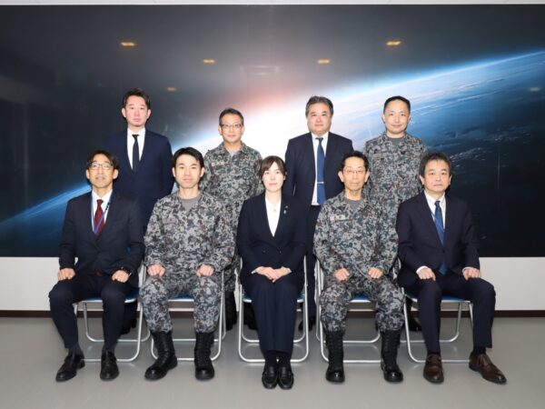 小野田宇宙政策担当大臣　空自宇宙作戦群を視察　宇宙領域把握の最前線