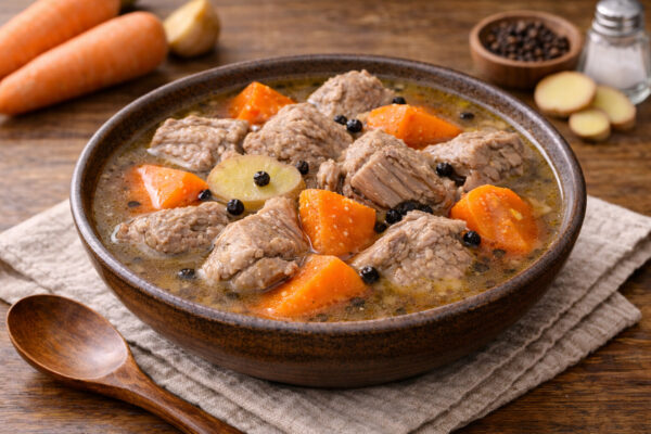 黒こしょうの肉煮込み　腰と足の冷え、夜間頻尿が気になる方に