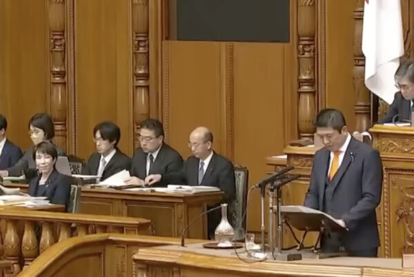 国家観を巡る論戦鮮明　参政党と高市政権　国会質疑で路線対立