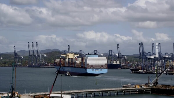 パナマ大統領が中国共産党に回答　外国の脅迫は受け入れず