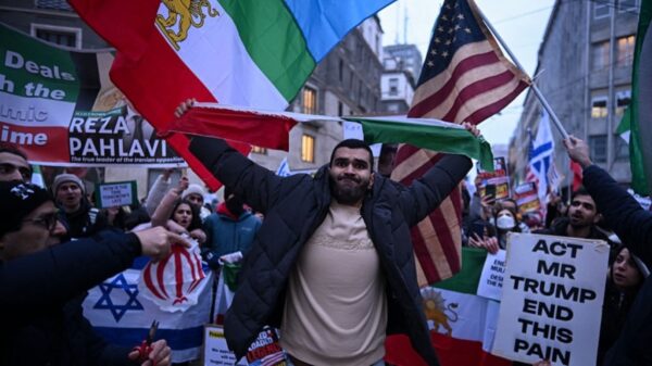 ハメネイ師の次男　ロンドンの資産発覚　1億ポンド超の不動産所有