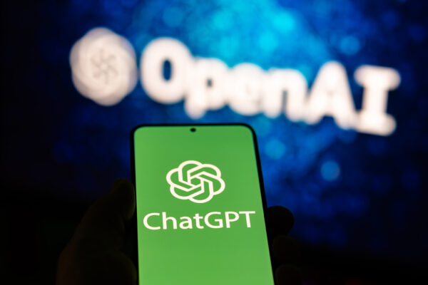 中共官員のChatGPT利用　世界規模の威嚇活動が露見