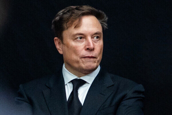 世界一の富豪マスク氏　お金では幸福は買えないと投稿　反響広がる