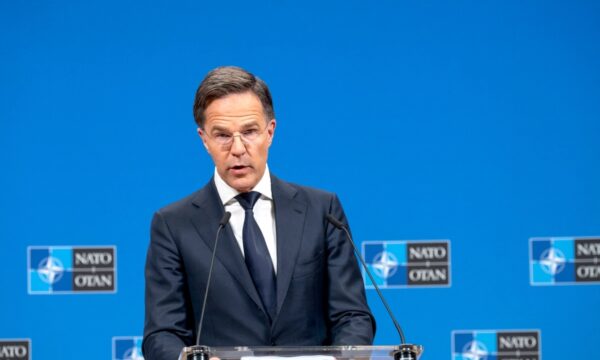 NATOトップ　米と会談　「欧州の多数国がトランプ氏支持」