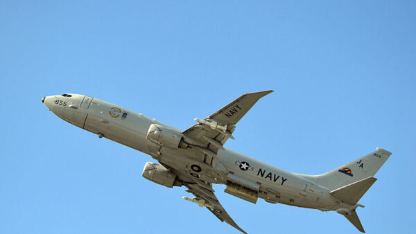 トランプ訪中前　米軍機が台湾海峡通過