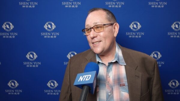 心揺さぶる神韻の舞　米ツーソンの主流層が感動「希望を捨ててはならない」