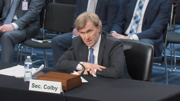 イラン攻撃で懸念浮上　米戦争次官「中共の台湾侵攻許さず」