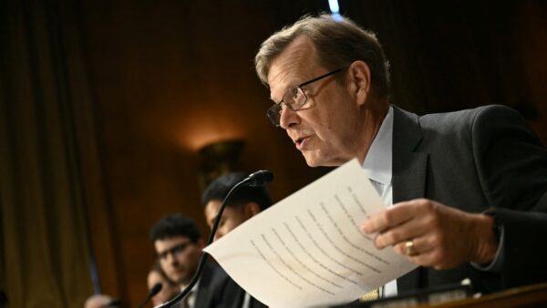 中共　出生による市民権を悪用　米国の国家安全に脅威