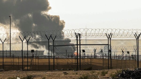 中東戦火拡大　中国人労働者　高賃金で帰国しない