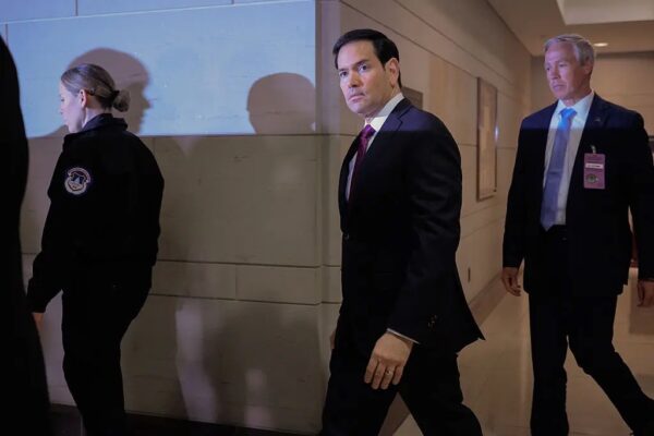 ルビオ氏　米政府が原油価格高騰の緩和策へ