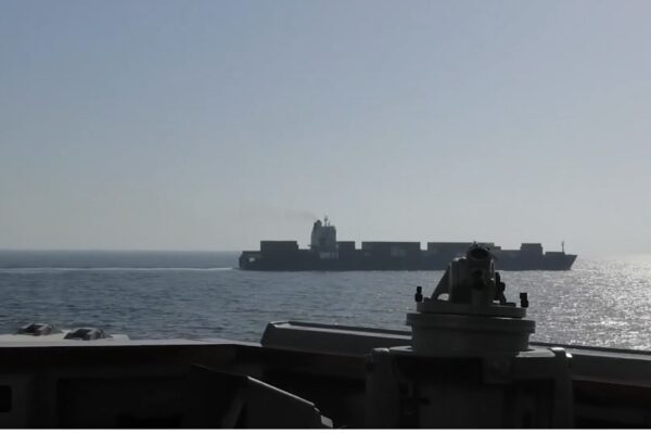 米軍がイラン船舶「トゥスカ」を拿捕　中国港湾経由の航路が浮上