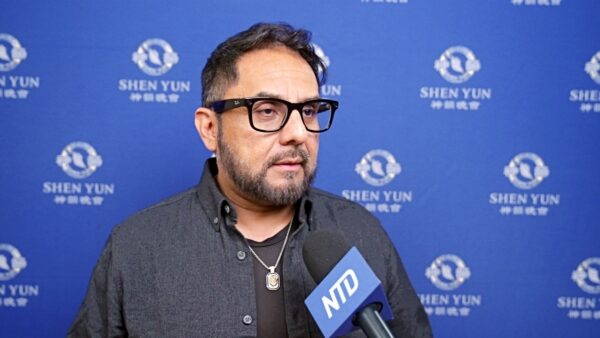 神韻ニューヨーク公演に喝采　元ダンサーが非凡な技に感嘆