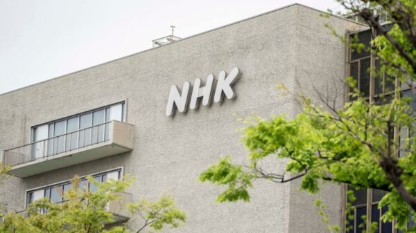 日イラン外相が3度目の電話会談　拘束された邦人を保釈