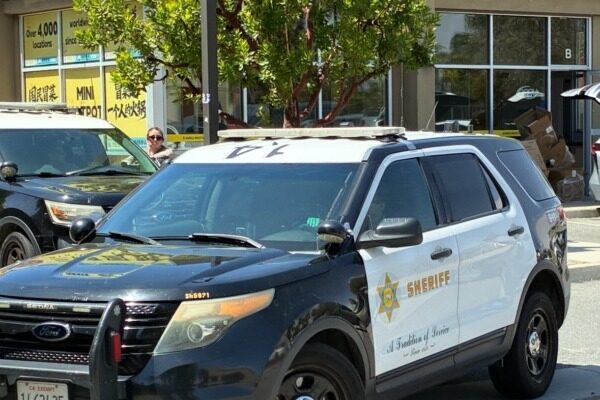 中共からの脱党支援する女性が襲撃され負傷　米当局が容疑者を現行犯逮捕