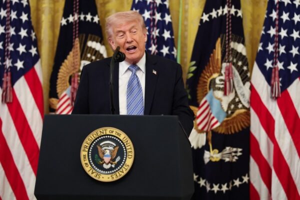 米軍　ホルムズ護送作戦を本格展開　「妨害すれば地球上から抹消」＝トランプ大統領