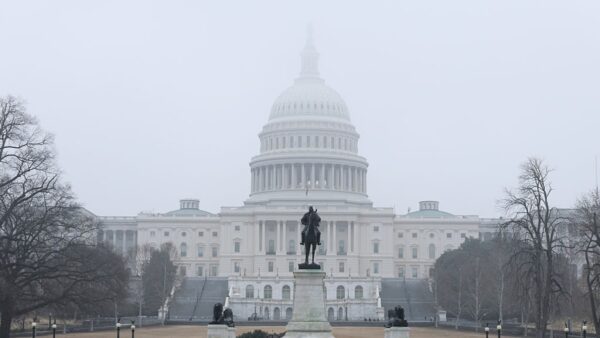 米下院　国土安全保障省予算案を可決　政府閉鎖終結へ