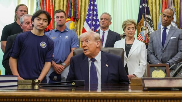 米イラン緊張緩和へ　核濃縮停止と資金凍結解除で協議進展か