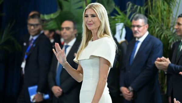 トランプ氏長女に暗殺計画　容疑者拘束で浮かぶ中東の因縁