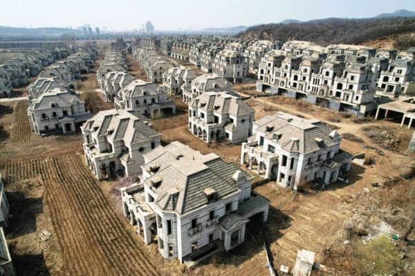 中国経済の内需低迷と輸出依存の限界　不動産不況で成長減速