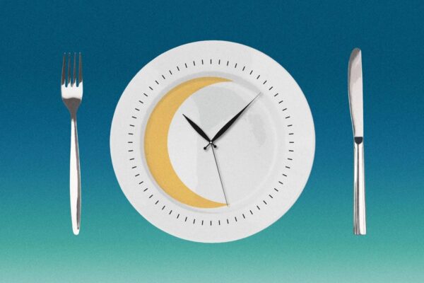 夕食のタイミングが心臓を守る可能性