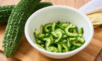 苦味食材がもたらす抗腫瘍・解毒・消化促進効果　ただし注意も