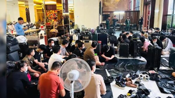 ベトナムで中国籍の男ら4人逮捕　カンボジア詐欺拠点の移転か